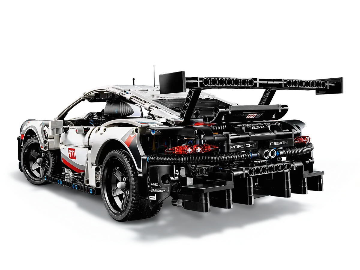 Porsche 911 RSR – 1580 Peças