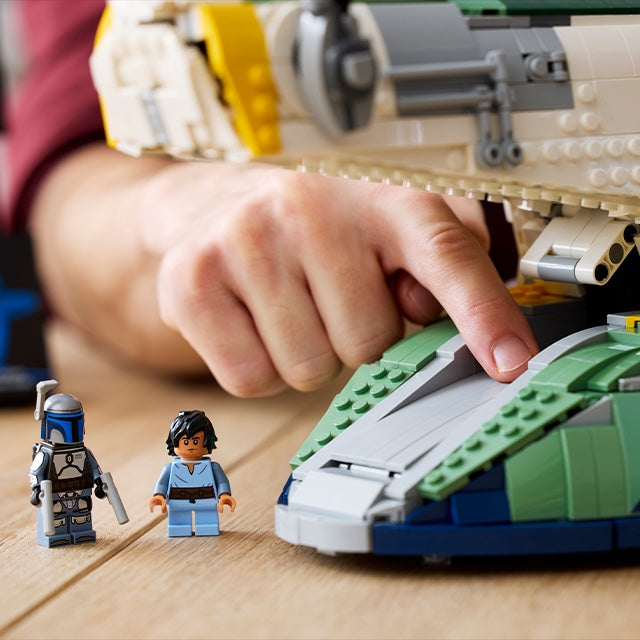 Jango Fett's Firespray-class Starship – 2970 peças
