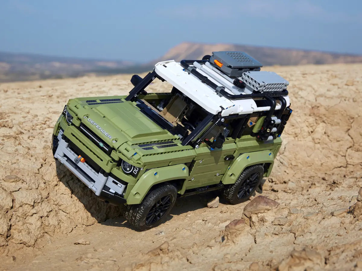 Land Rover Defender – 2573 Peças