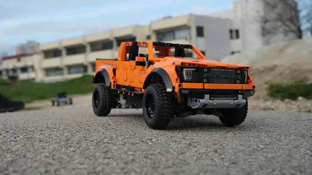Ford® F-150 Raptor – 1379 Peças