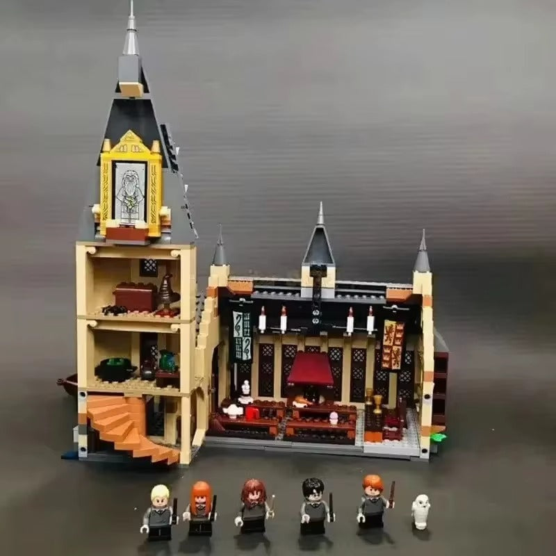 O Grande Salão de Hogwarts – 878 peças