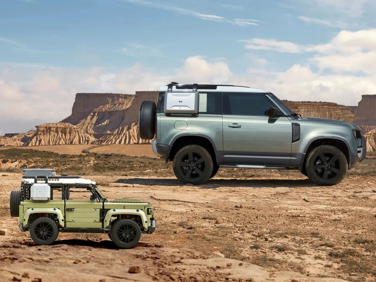 Land Rover Defender – 2573 Peças